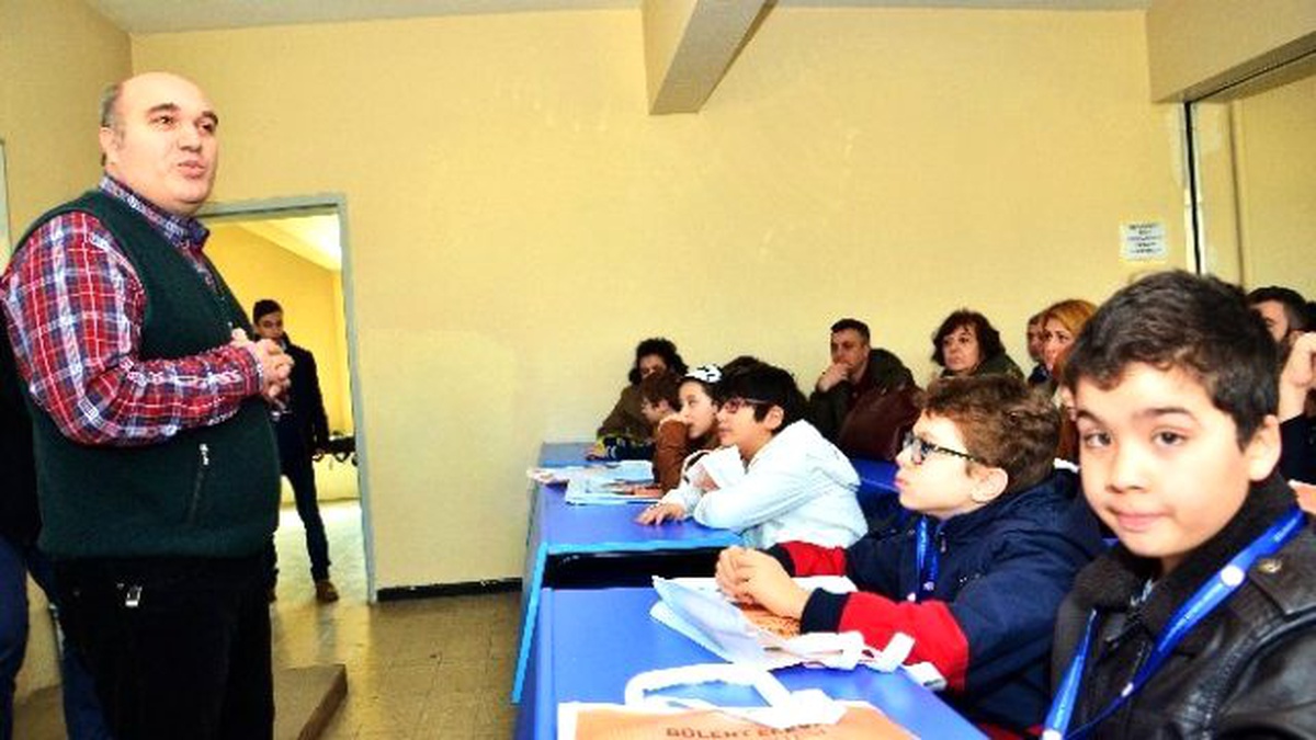 Ortaokul Öğrencileri Sömestr Tatilinde Üniversite Okuyor