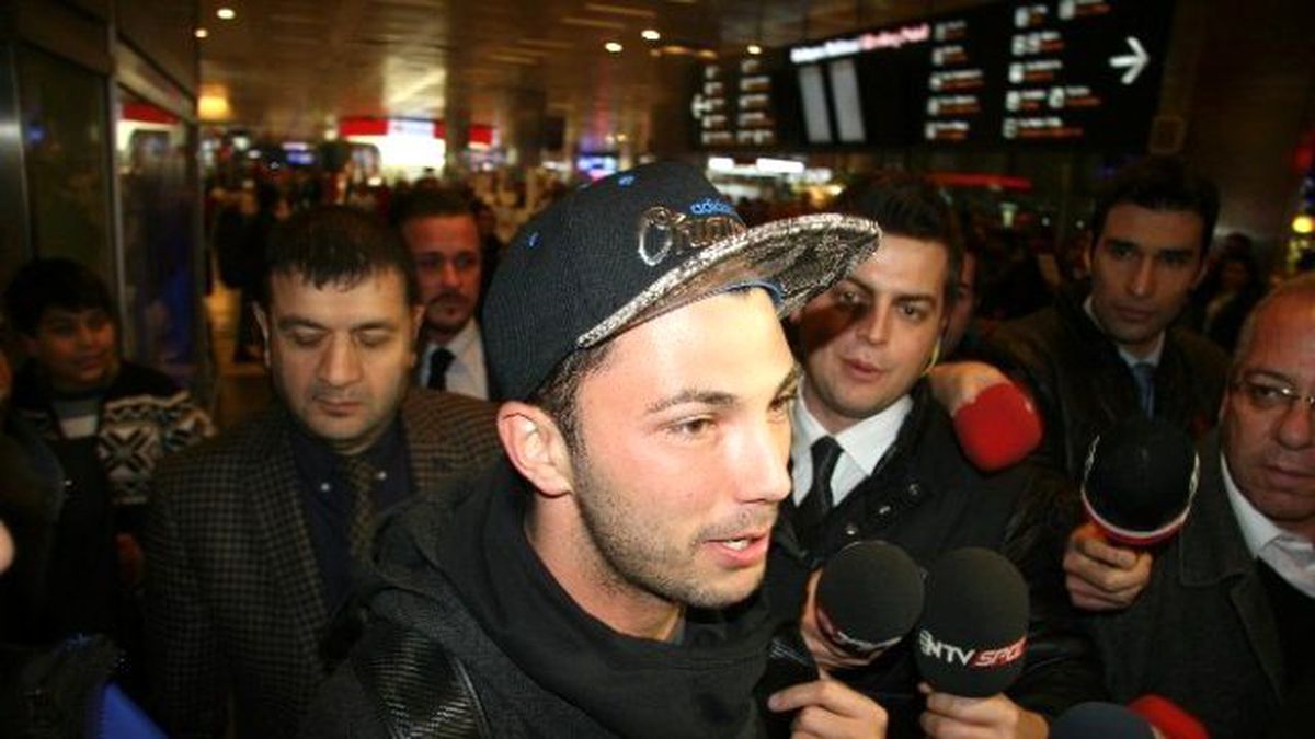 Tolgay Arslan İstanbul\'da