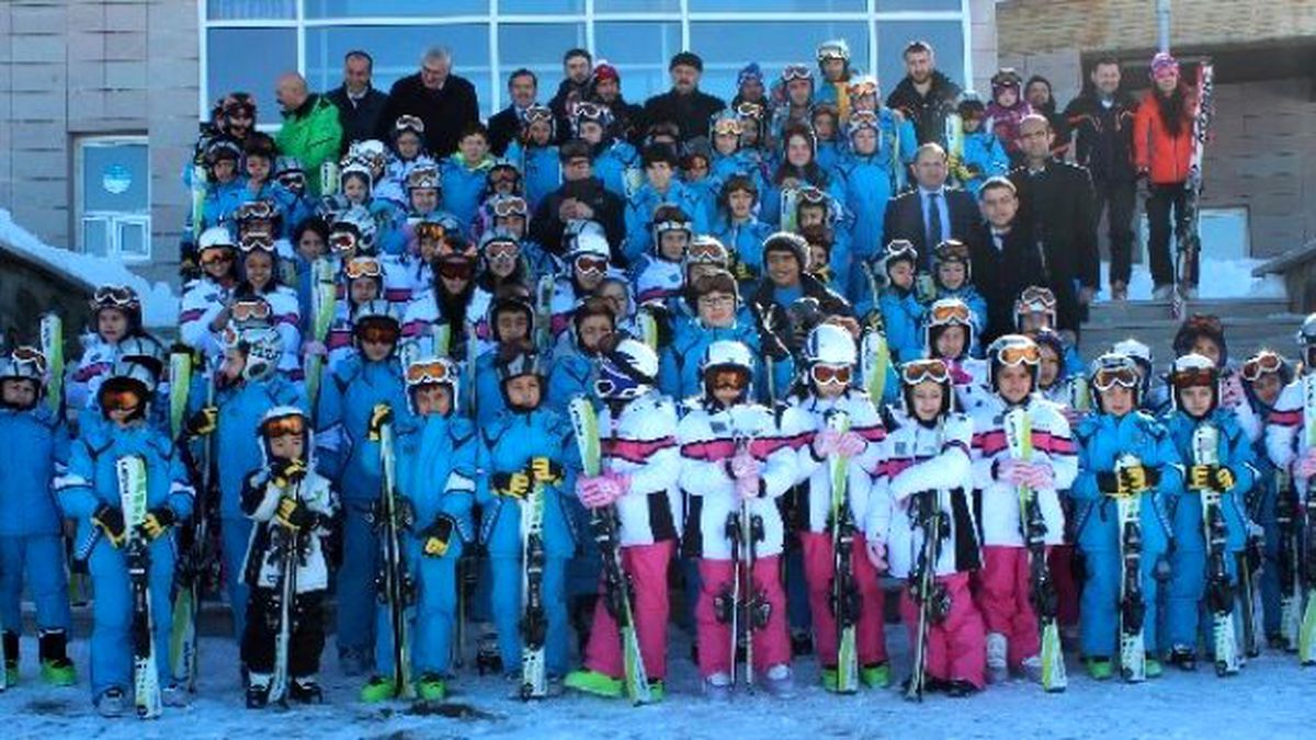 Erzurum Büyükşehir\'den Karne Hediyesi