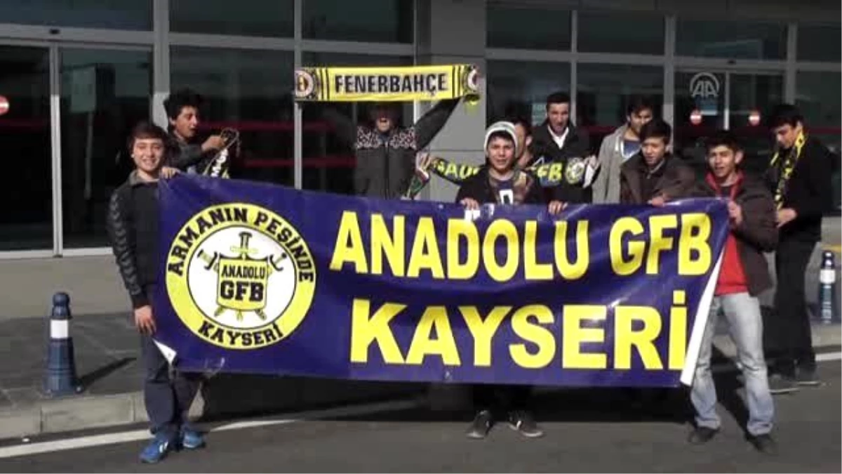 Fenerbahçe Kafilesi Kayseri\'ye Gitti