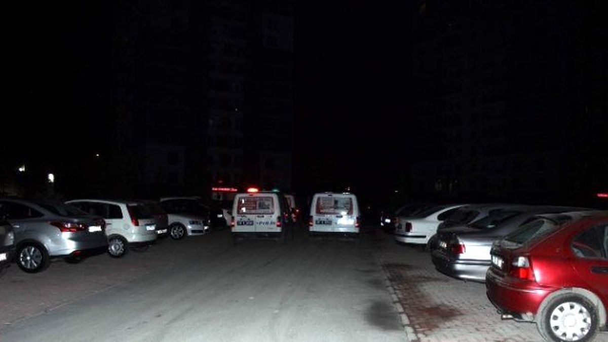 Kayseri\'de Kavga: 3 Yaralı