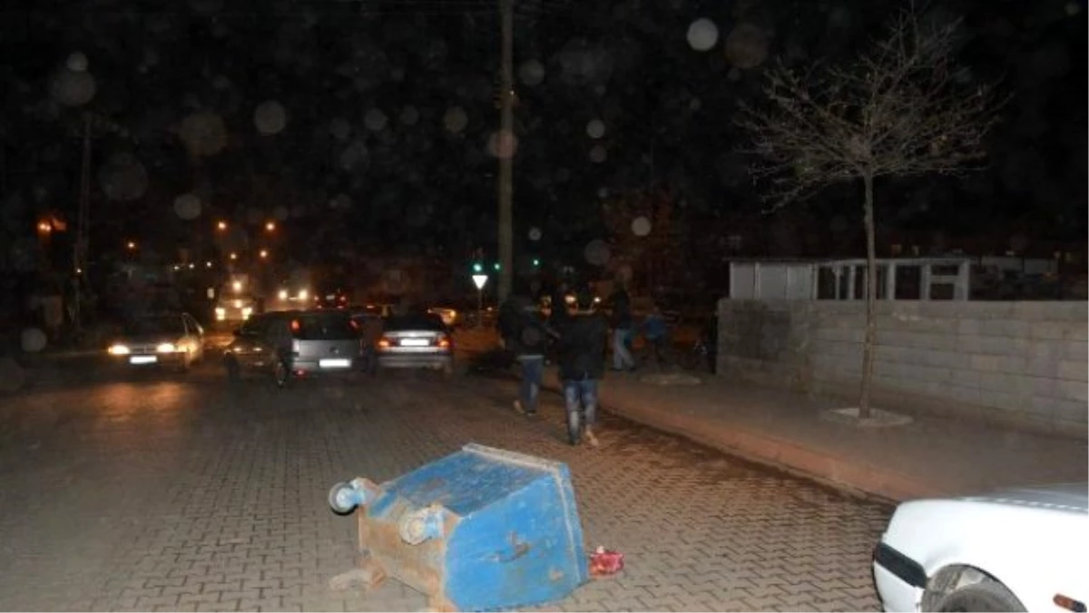 Siverek\'te Kobani Kutlamasında Polis Müdahalesi