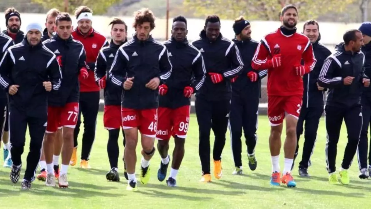 Medicana Sivasspor Kupaya Odaklandı