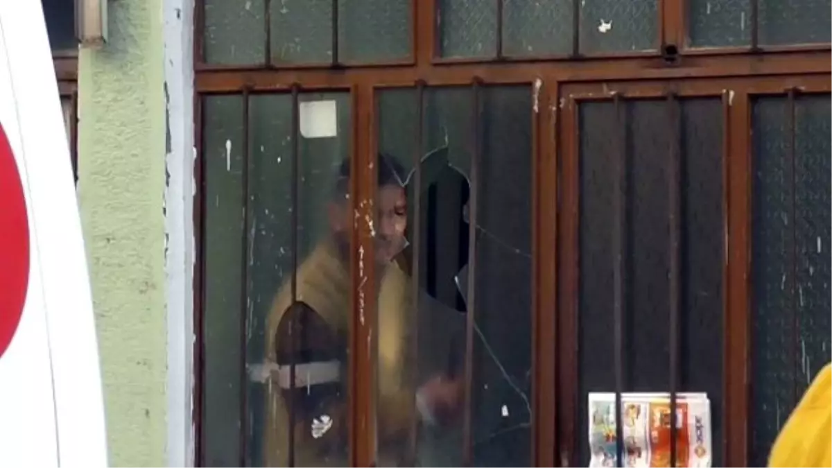 Şizofreni Hastası, Elinde Bıçakla Görevlilere Zor Anlar Yaşattı