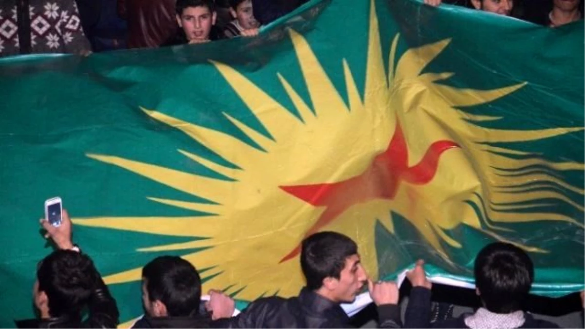 Viranşehir\'de Kobani Kutlaması