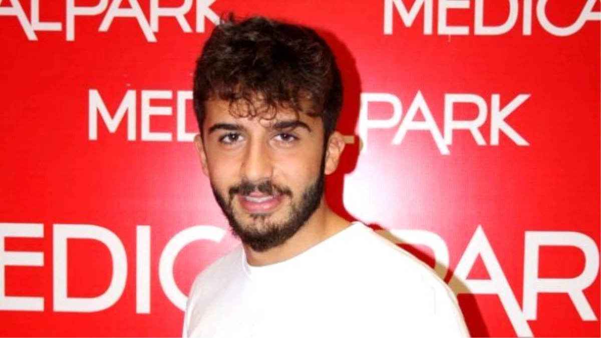 Akhisar Belediyespor Üç Futbolcusuyla Yollarını Ayırdı