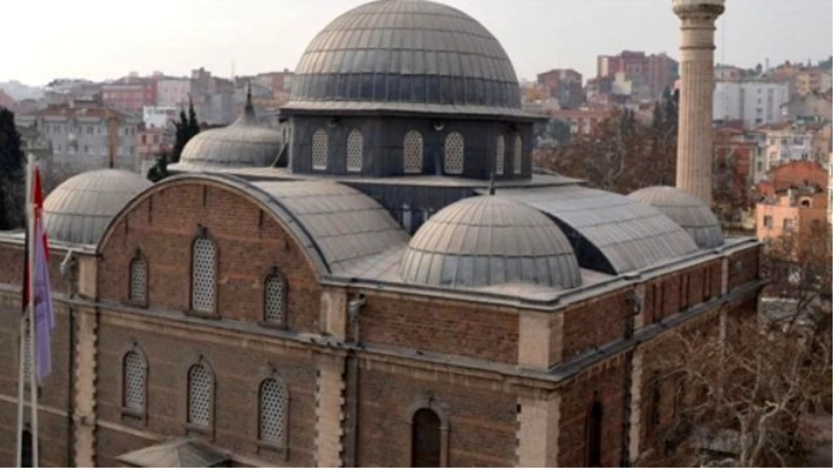 Atatürk\'ün Hutbe Verdiği Tarihi Cami Onarılacak