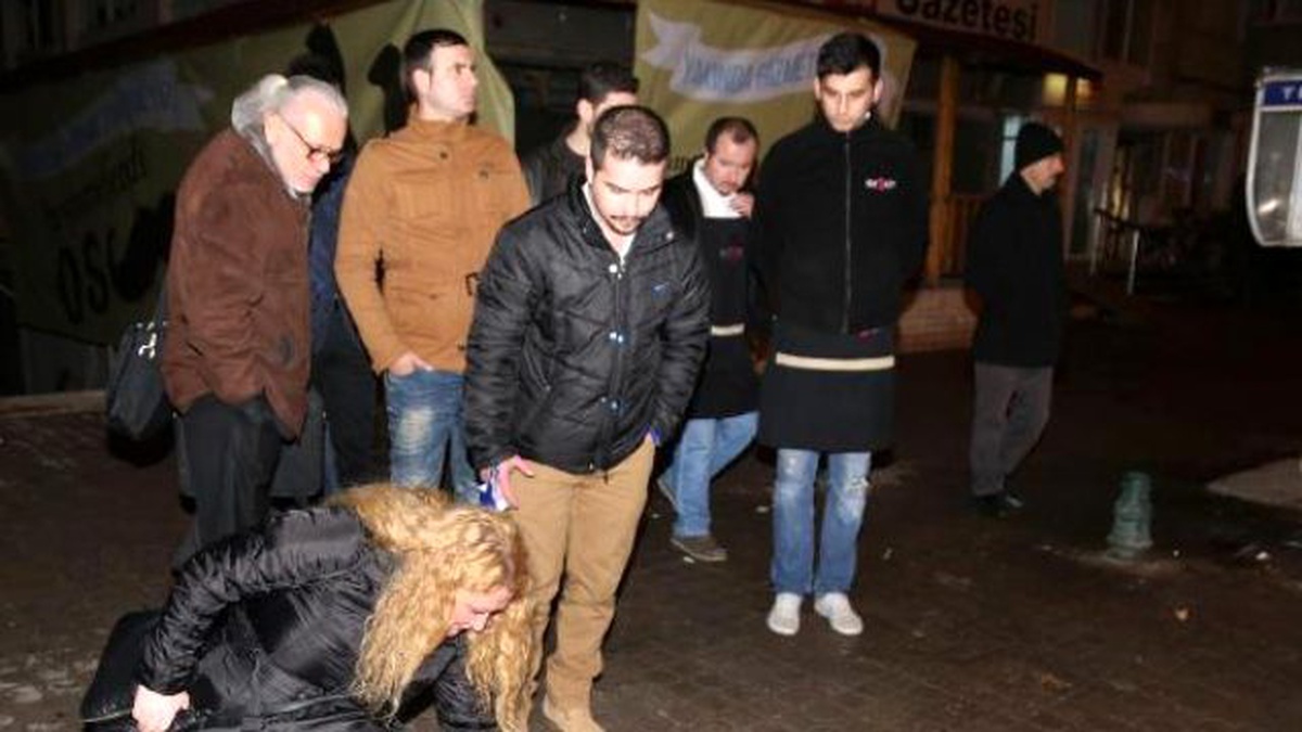 Eskişehir\'de Kendisine Çarpan Aracın Üzerinde 1 Kilometre Gitti