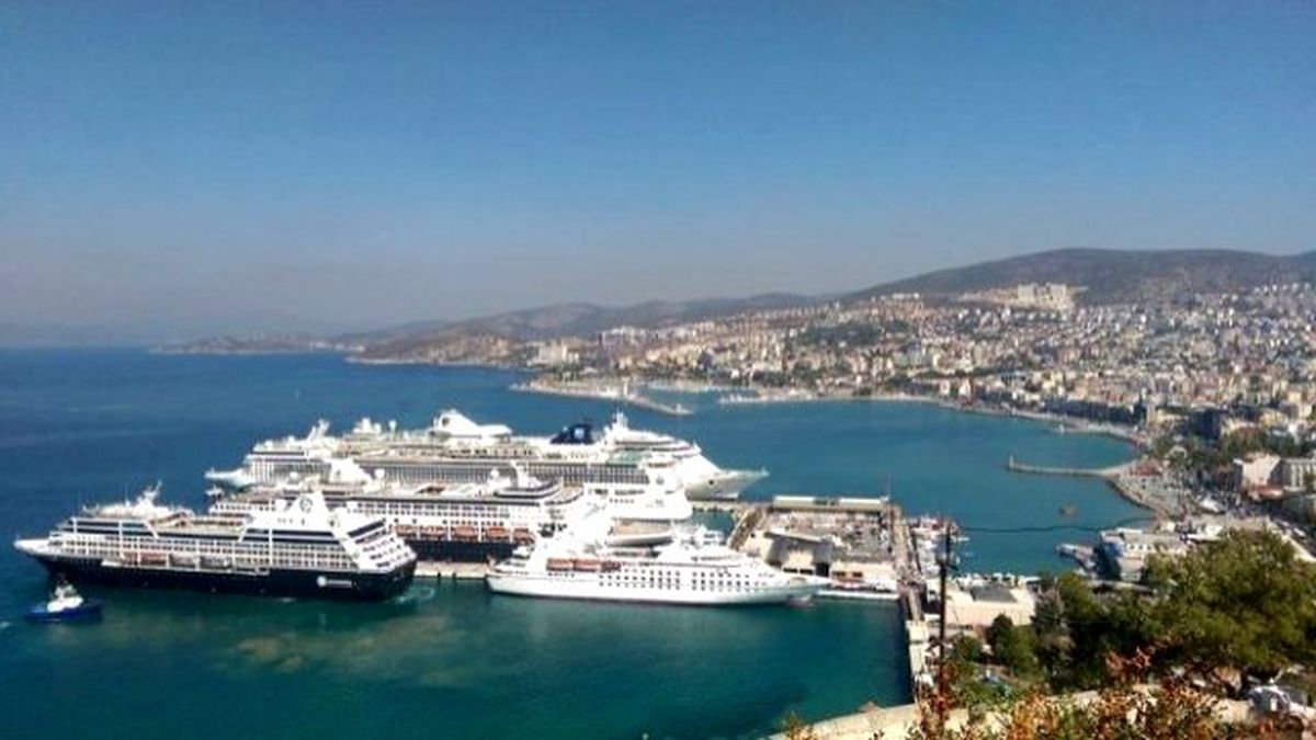 Kuşadası\'nda 2015\'de Gemiyle 700 Bin Turist Gelecek