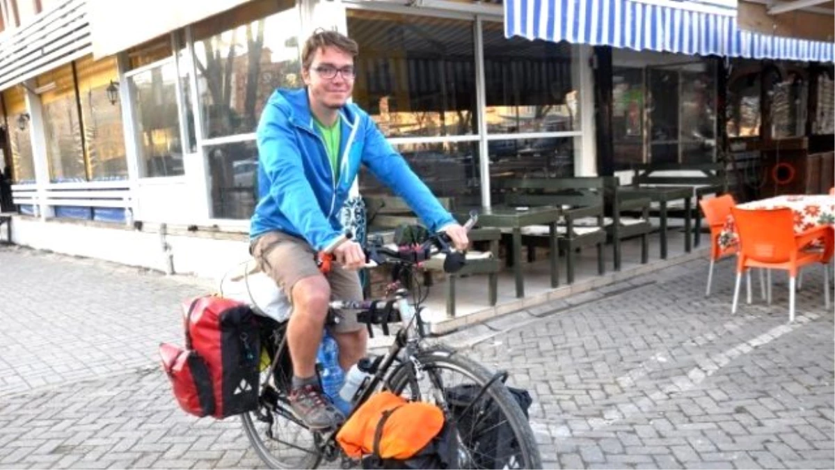 Bisikletiyle Dört Ayda 14 Ülke Dolaştı