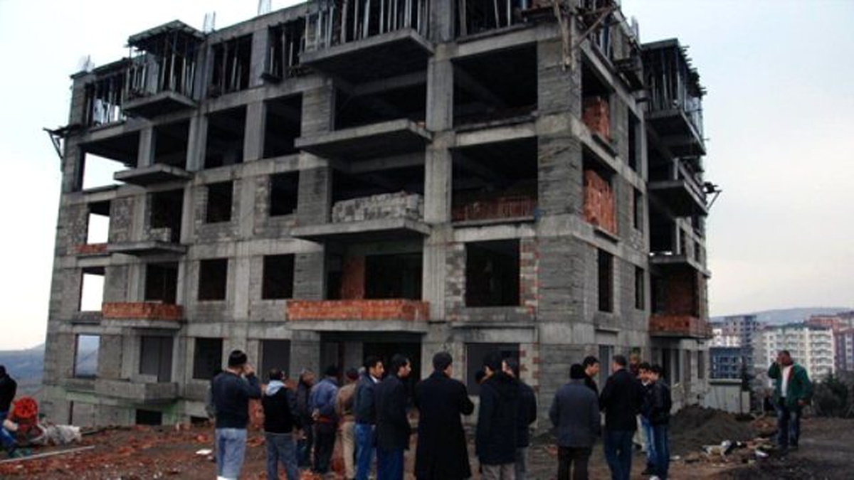 Adıyaman\'da İnşaattan Düşen İşçi Öldü