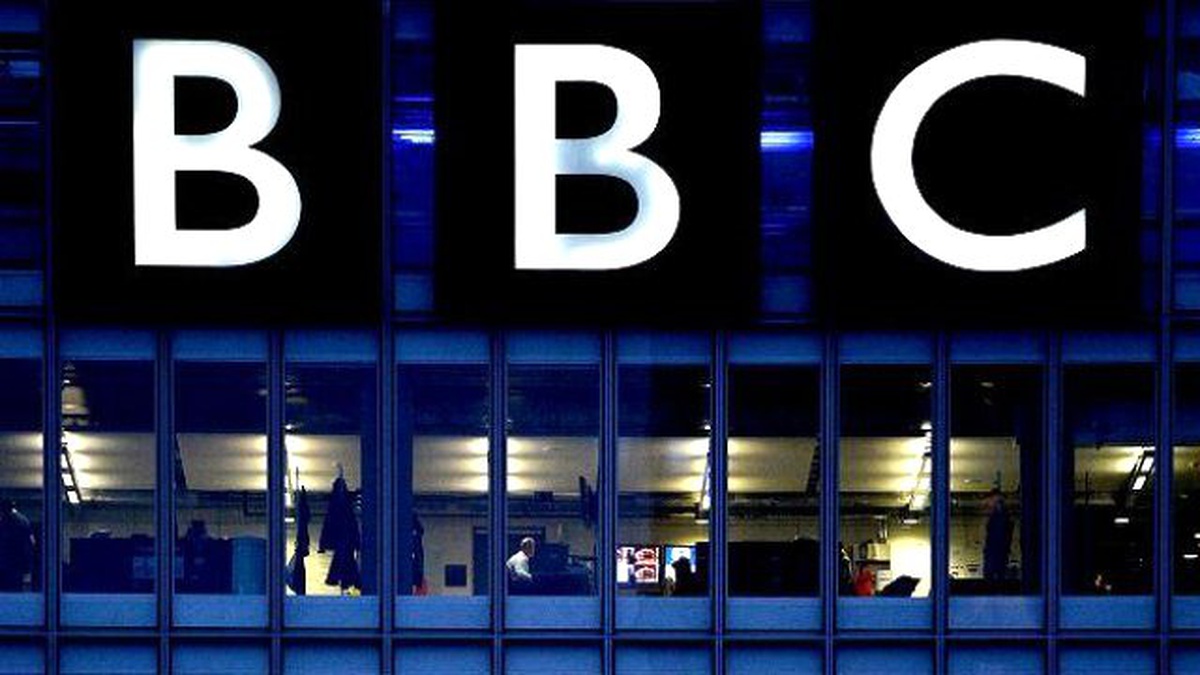 Bbc Küresel Gücünün Azalma Riskiyle Karşı Karşıya"