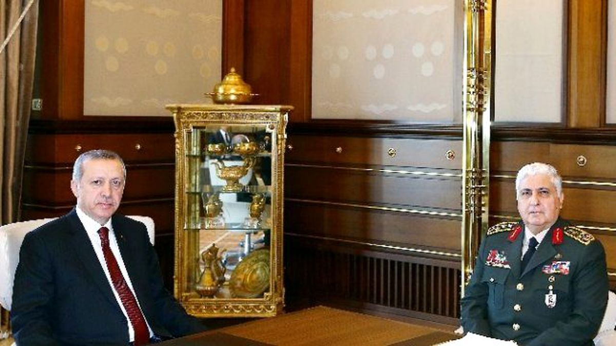 Cumhurbaşkanı Erdoğan, Genelkurmay Başkanı Orgeneral Özel\'i Kabul Etti