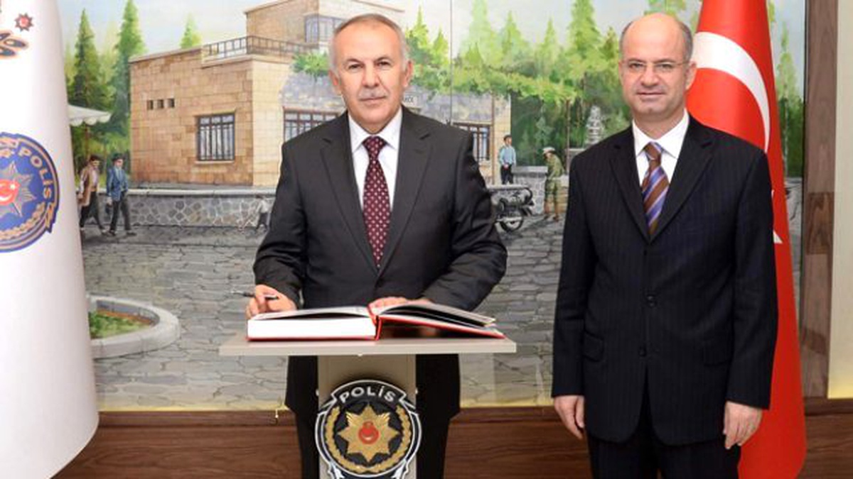 Gaziantep Valisi Ata, Emniyet Müdürü Gülveren\'i Ziyaret Etti