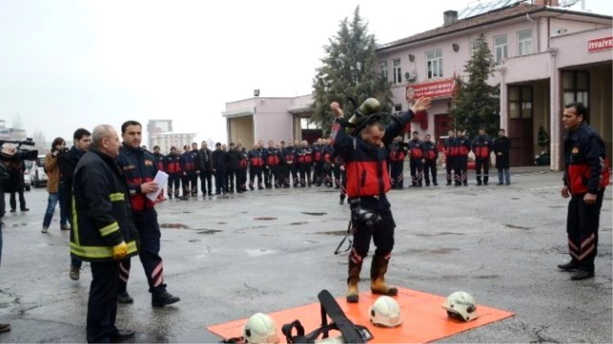 İtfaiyeciler Sıkı Bir Eğitimden Geçiyor