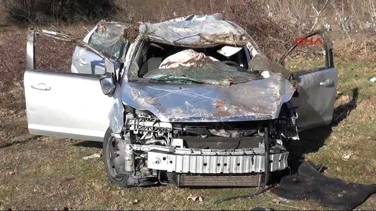 Karabük Filyos Çayı\'na Uçan Otomobilde Öğretmen Çift Öldü