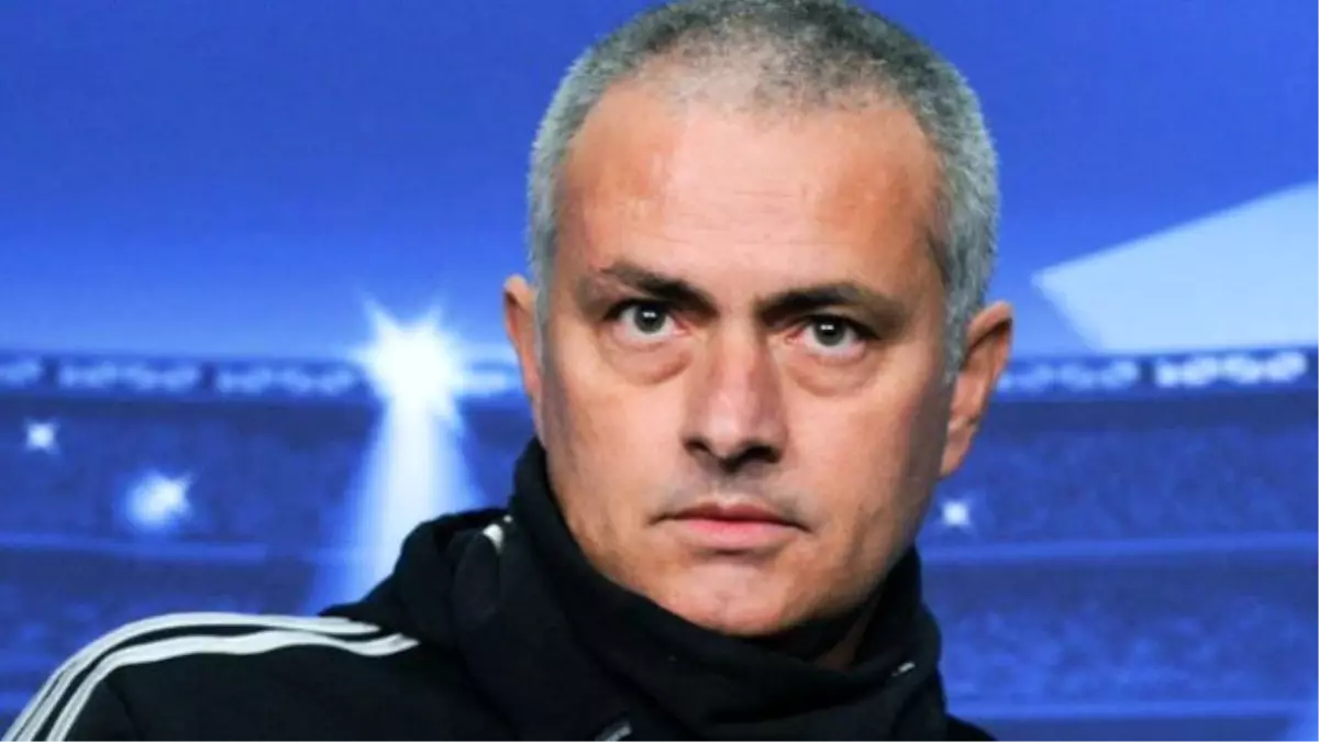 Mourinho\'dan Vatandaşı Figo\'ya Destek