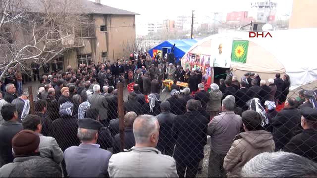 Şırnak Dbp\'li Ayna 18 PKK\'lının Taziyesine Katıldı