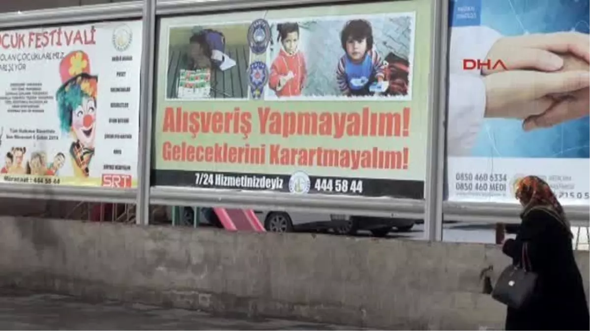 Sivas Belediyesi Mendil Satan Çocuklardan Alışveriş Yapmayın