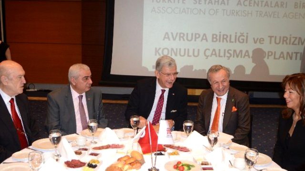 Bakan Bozkır: 2 Sene Sonra Bütün Fasılları Kapatacağız