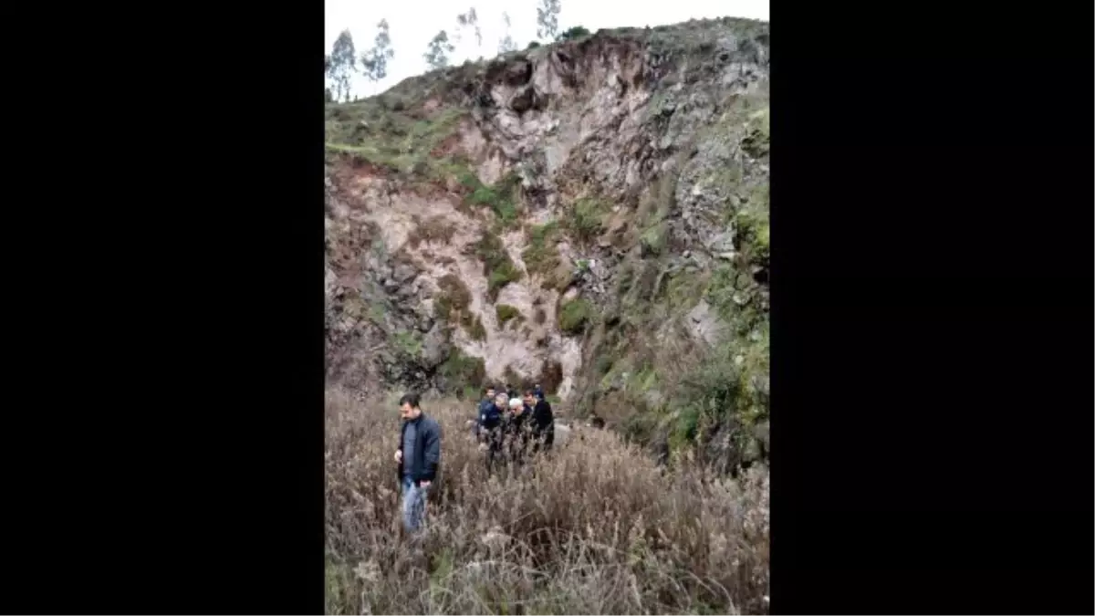 Bunalıma Giren Helin, Uçurumda İntihar Etti