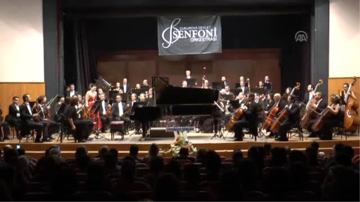 Çinli Piyano Sanatçısı Yang, Çdso\'nun Konserinde Sahneye Çıktı