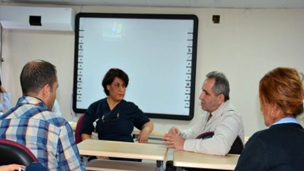 Klinik Doktor ve Hemşirelerine Diyabet Eğitim Verildi