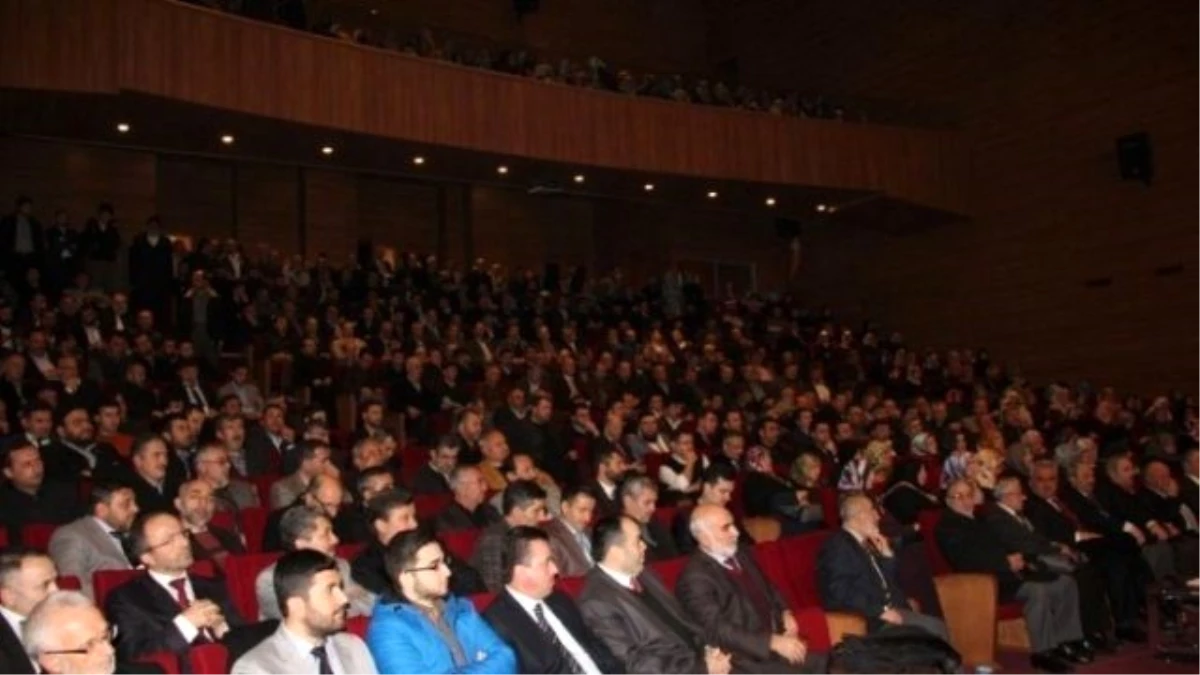 Prof. Dr. Ömer Faruk Harman Sakarya\'da Konferans Verdi