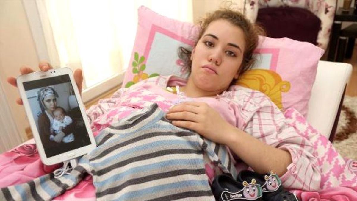 Çocuk Gelin 15'inde Evlendi, 16'sında Anne Oldu, 18'inde Ölmek İstedi