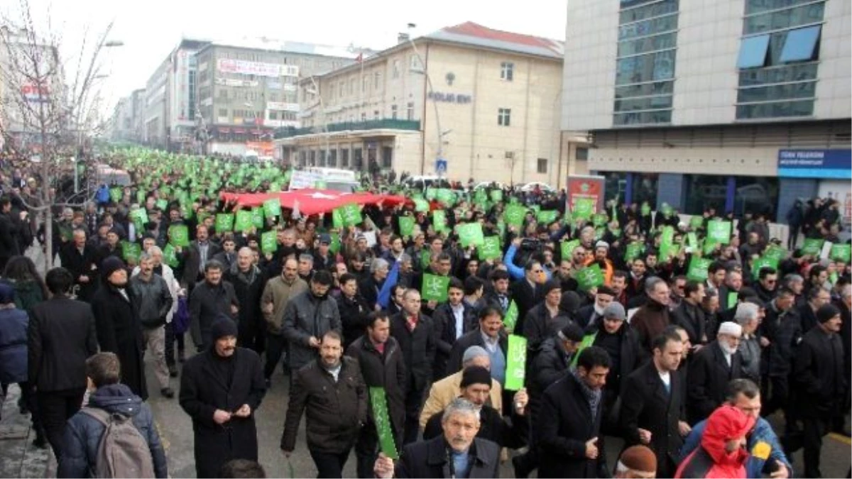 Binlerce Erzurumlu Peygambere Saygı ve Zulme Lanet Yürüyüşü Yaptı