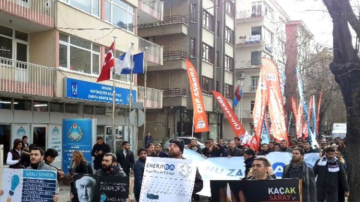 CHP\'den Kayıp Kaçak Eylemi