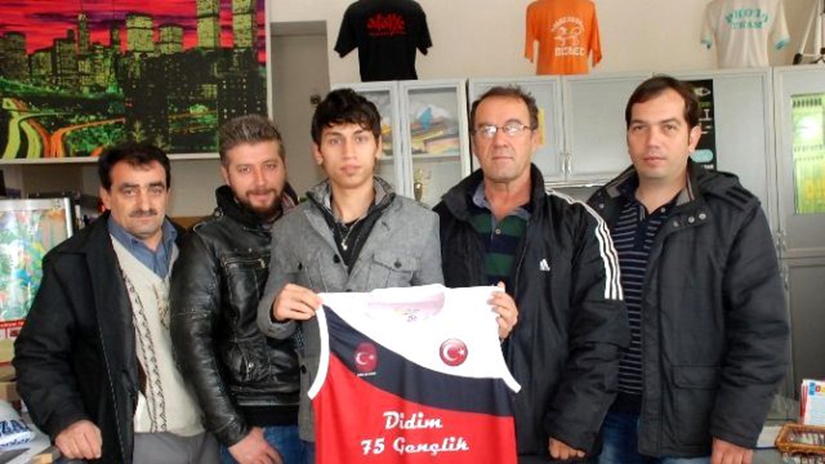Didim 75 Gençlik\'ten Spor Faaliyetlerine Destek
