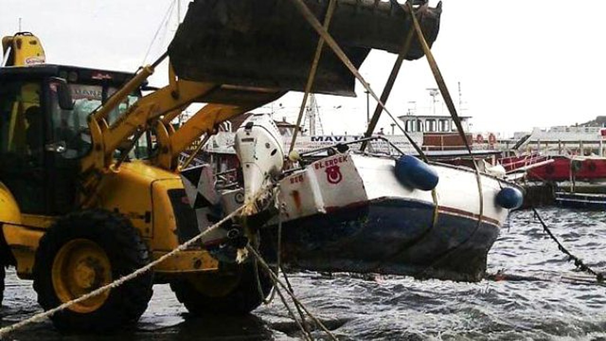 Fırtına Ro-Ro Gemisini Karaya Oturuttu (2)