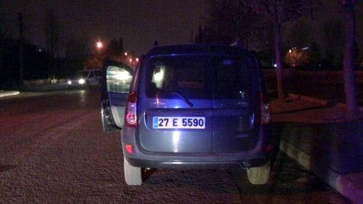 Gaziantep\'te \'Dur\' İhtarına Uymayan Araç Paniğe Sebep Oldu