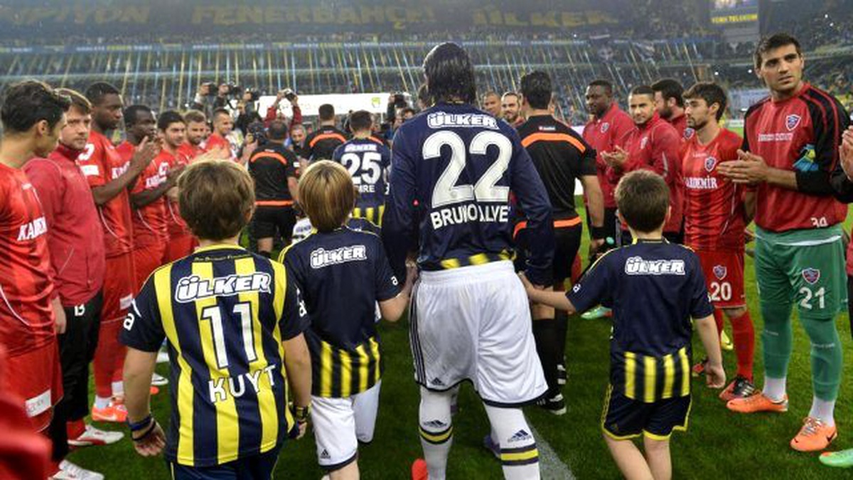 Karabükspor - Fenerbahçe Maçı Ne Zaman, Saat Kaçta, Hangi Kanalda? Lig Tv