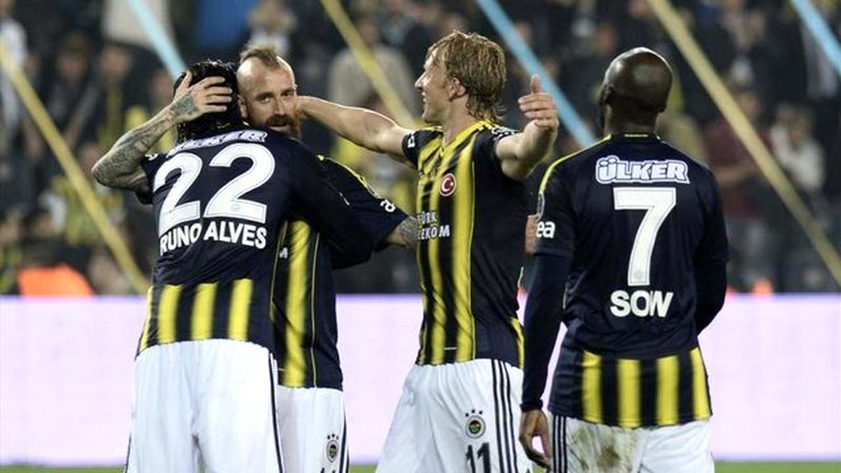 Kardemir Karabükspor - Fenerbahçe ( Ön Bakış – Maç Özeti – Canlı Anlatım – Analiz – Kadrolar )