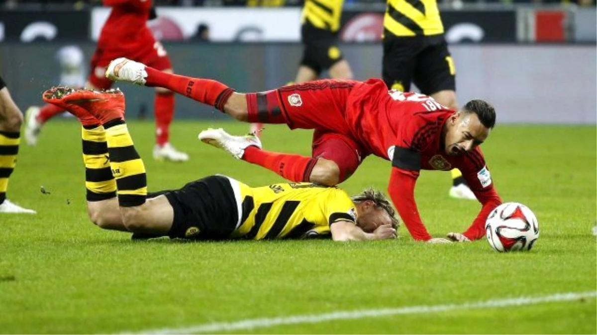 Borussia Dortmund, Bundesliga\'nın Dibine İndi