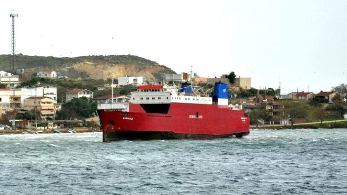 Lodos, Ro-Ro Gemisini Karaya Oturttu