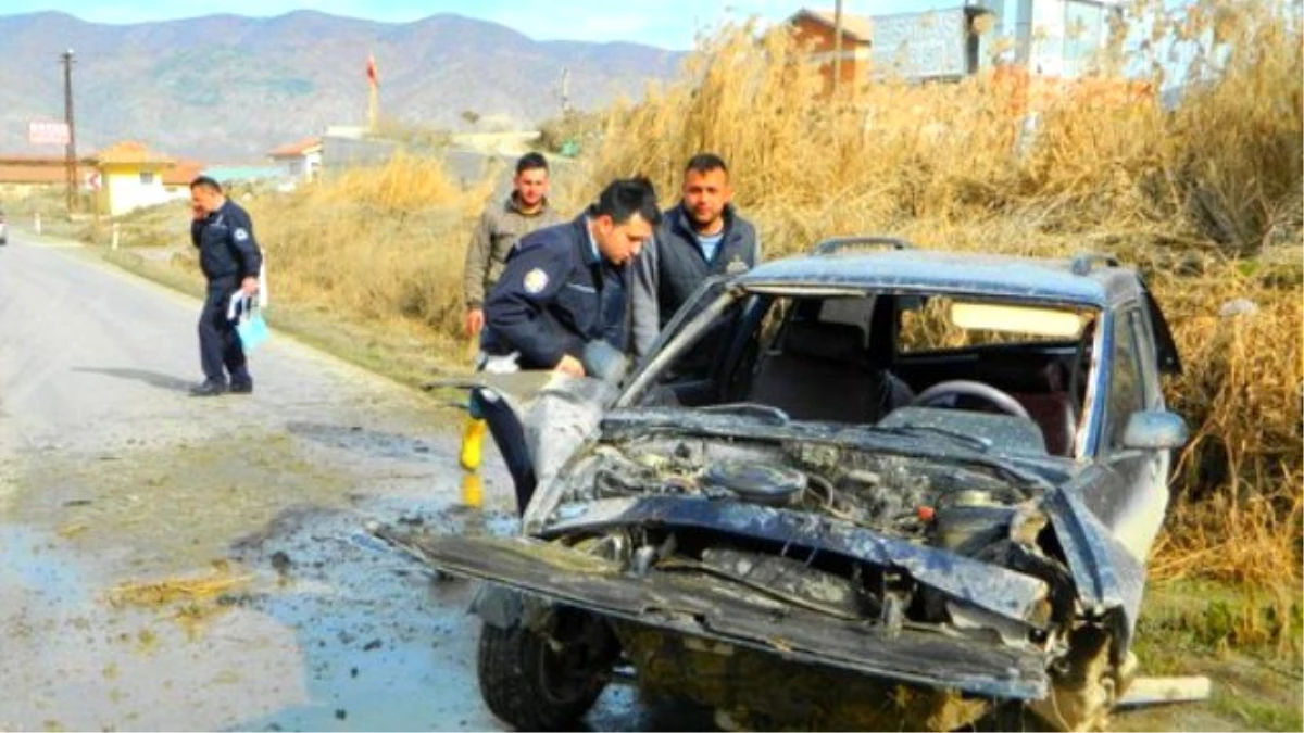 Osmancık\'ta Trafik Kazası: 2 Yaralı