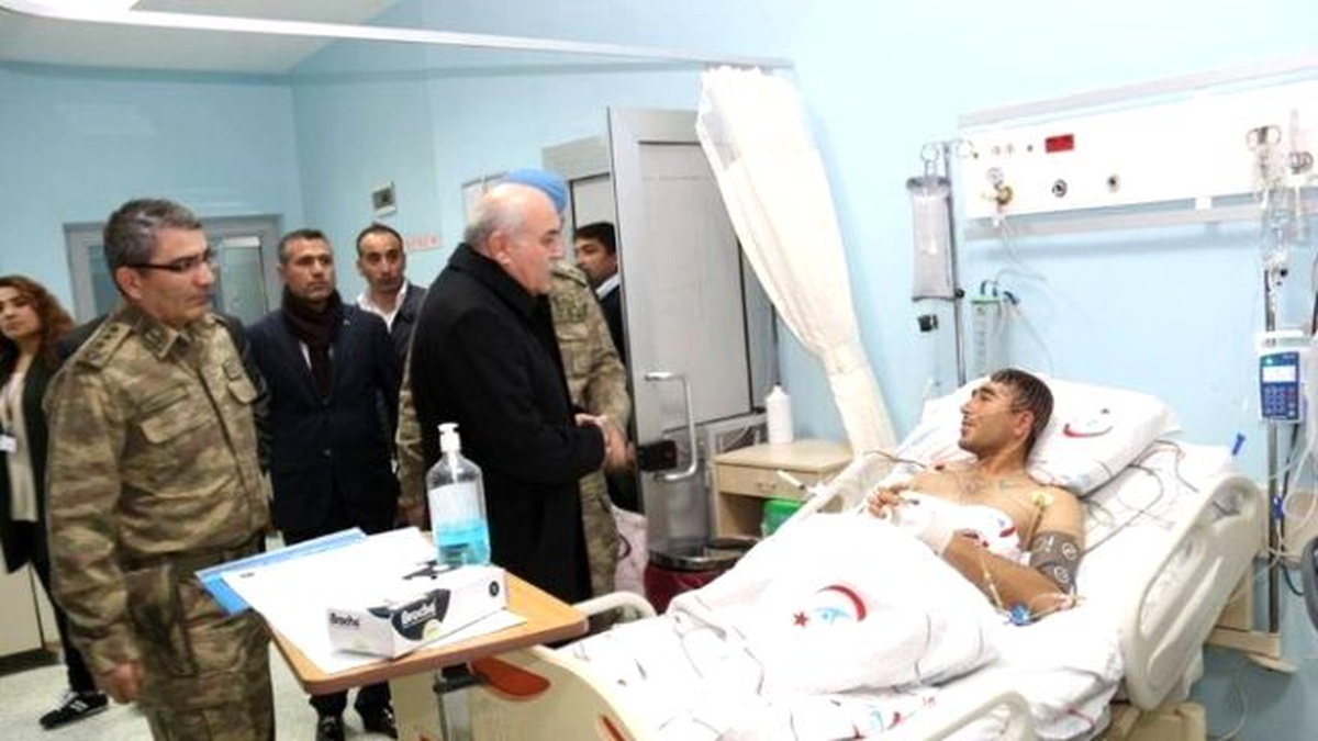 Şırnak Valisi İpek, Yaralı Askeri Ziyaret Etti