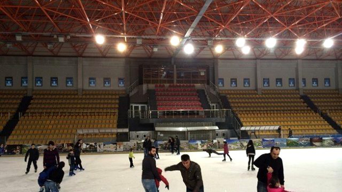 Kocaeli\'de Ücretsiz Buz Pateni Kurslarına Büyük İlgi