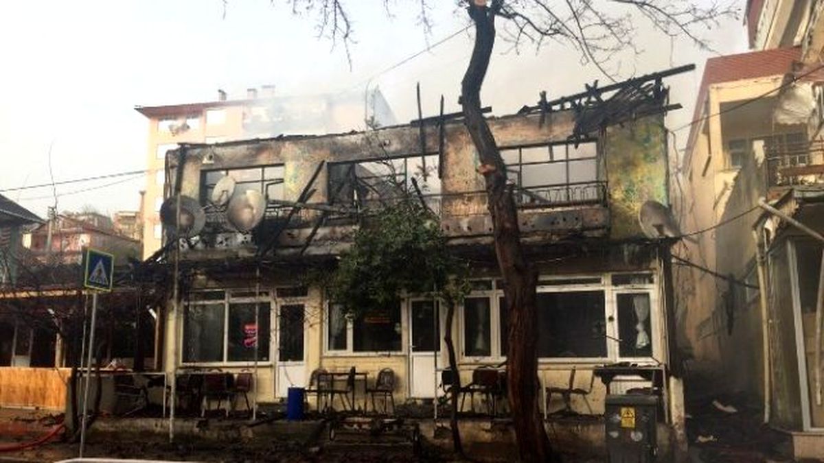 2 Katlı Bina Kül Oldu