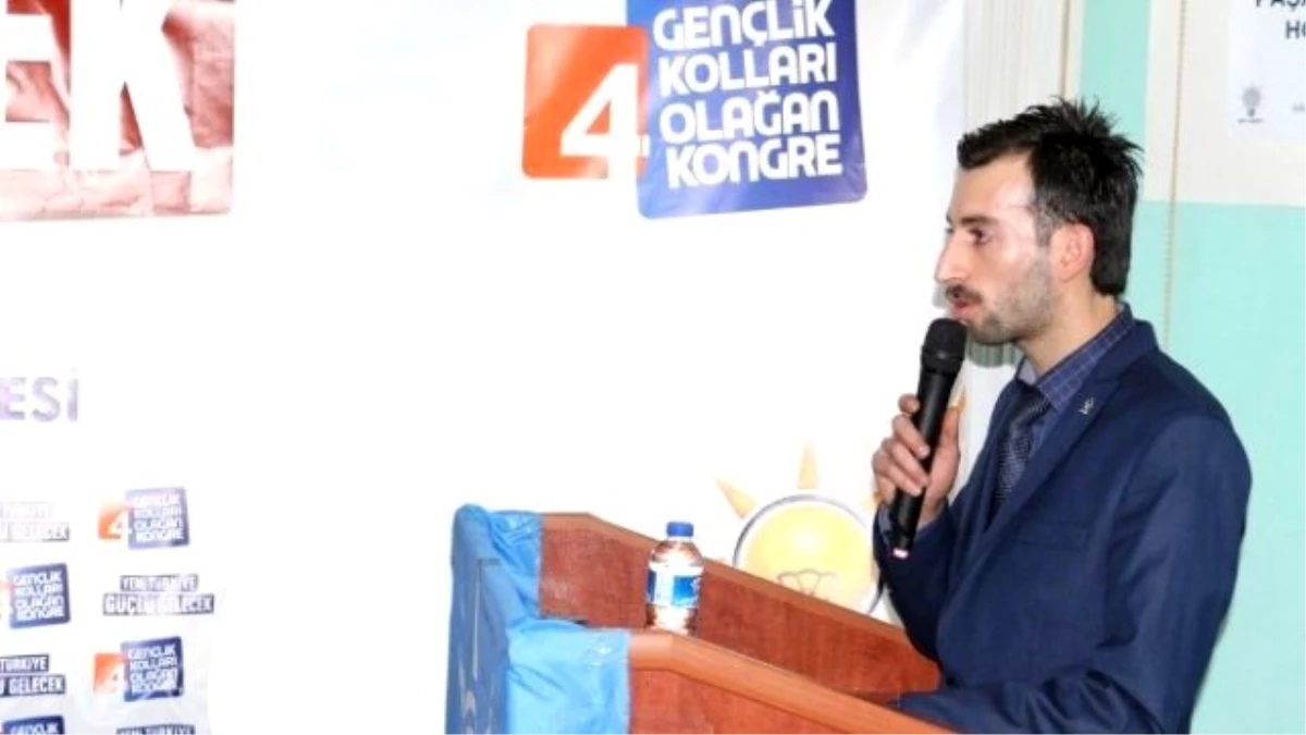 AK Parti Gençlik Kollarında Murat Çakmak Yeniden Başkan Seçildi