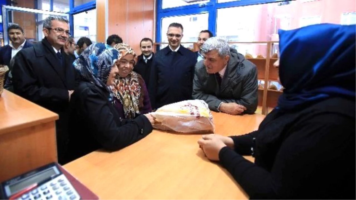 Başkan Karaosmanoğlu Gebze\'de Esnaf ve Vatandaşlarla Bir Araya Geldi
