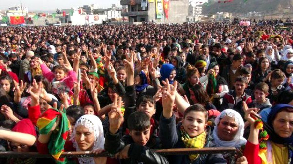Cizre\'de Öcalan\'a Özgürlük Mitingi