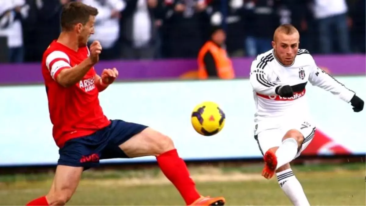 Demba Ba\'nın İlginç Golü Beşiktaş\'a Galibiyet Getirdi