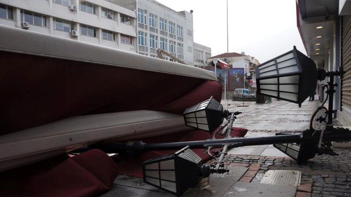 Edirne\'de Sağanak ve Fırtına