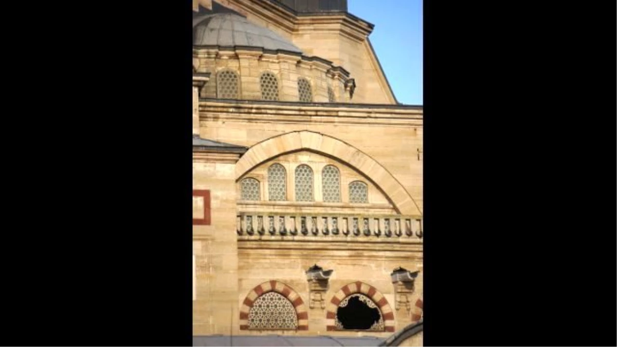 Fırtına, Mimar Sinan\'ın Ustalık Eseri Selimiye Cami\'sini de Vurdu