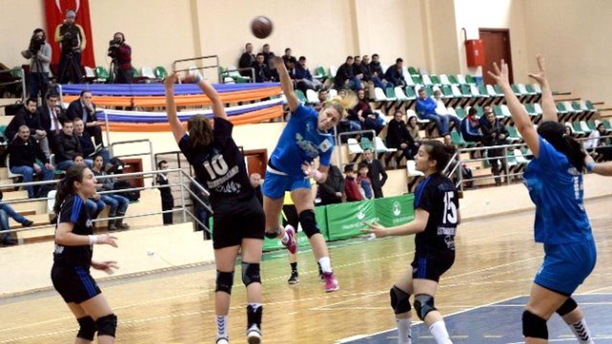 Hentbolda Yeni Lider Osmangazi