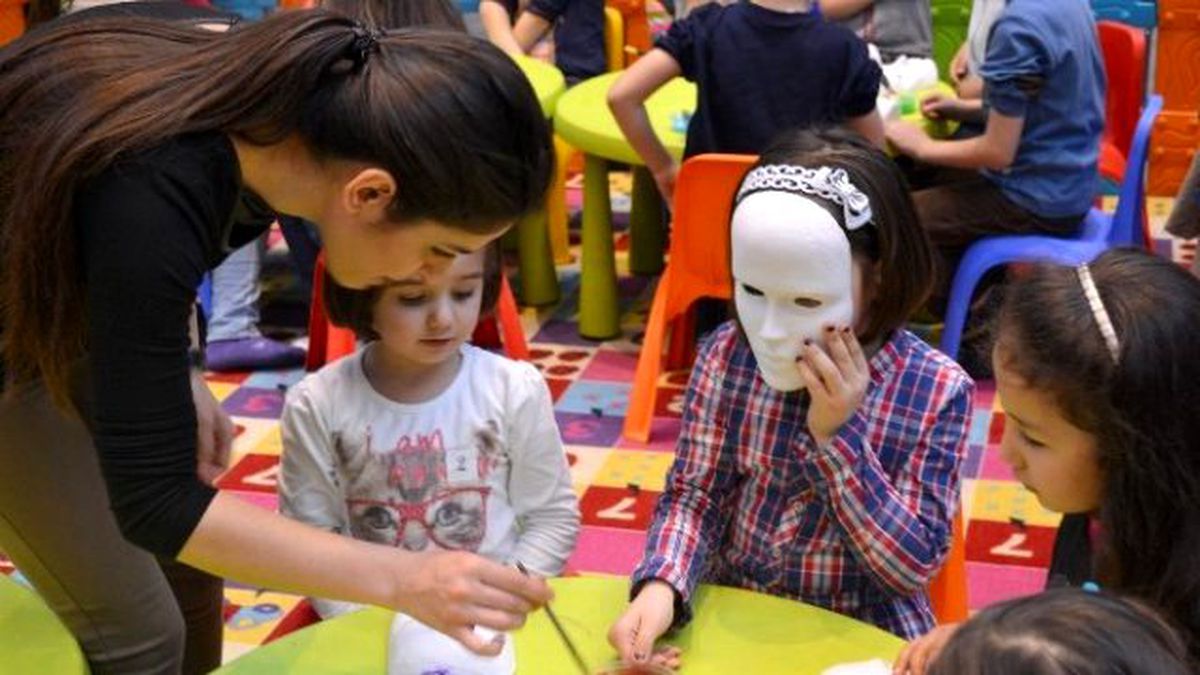 Sevimli Maskelerle Eğlenceli Ders